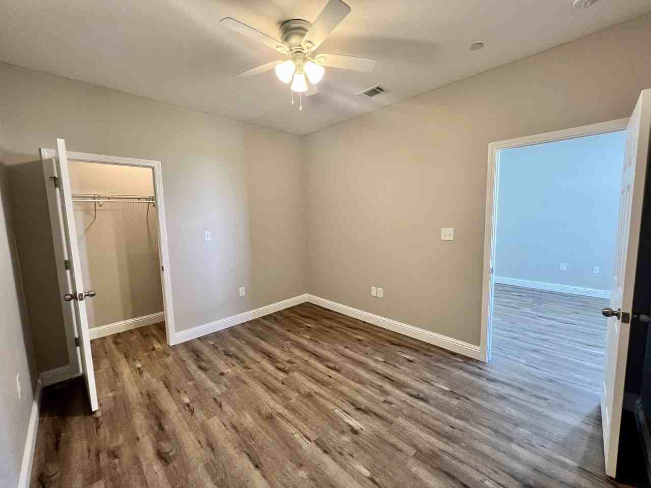 13585 Laurel Oaks Ln #NA - Photo 7 of 15