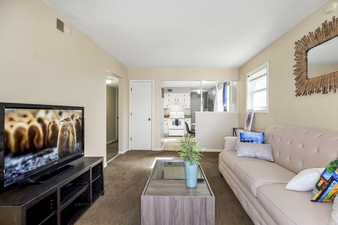 13861 E 35th Street Ct S #B - Photo 5 of 12