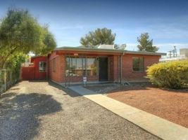 featured image of 832 E Lester St #NA