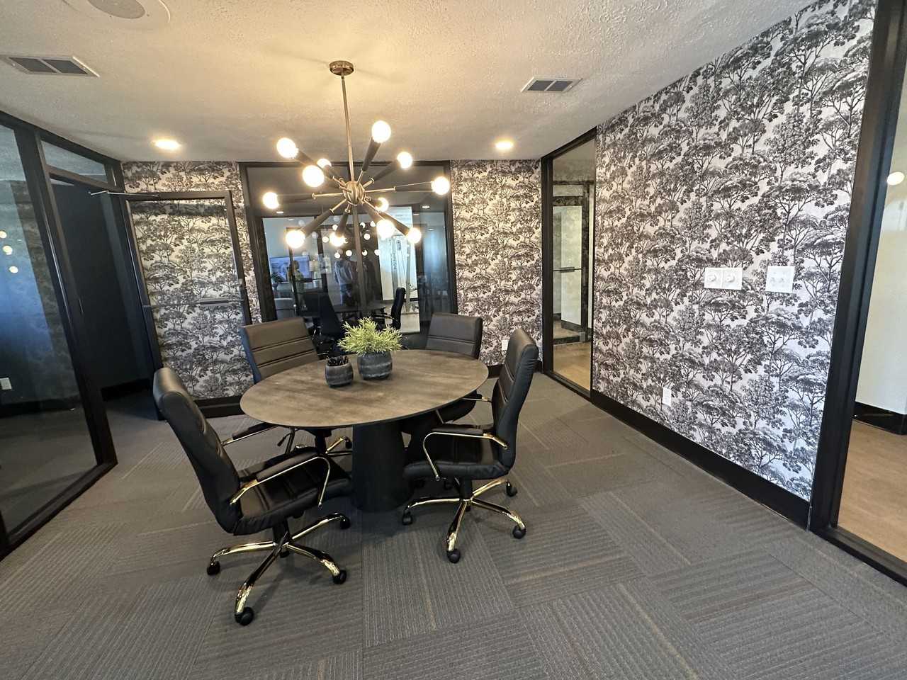 Sugarbush Apartments - Photo 4 of 27