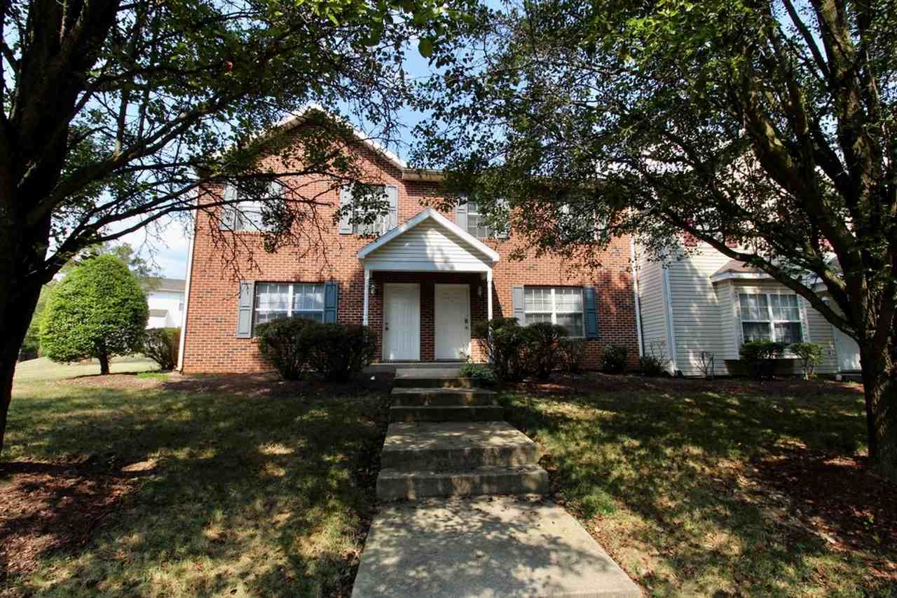 577 Pheasant Run Cir - Photo 2 of 12