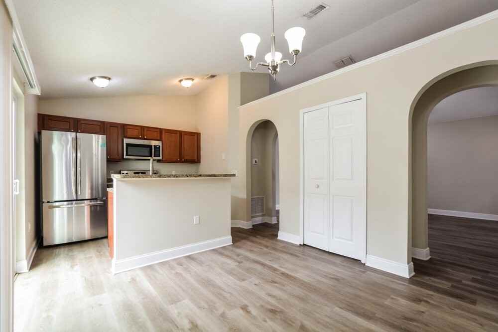 8639 Foley Dr - Photo 7 of 16