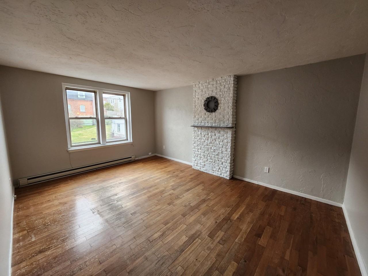 242 Duke Street- 6 #6 - Photo 2 of 14