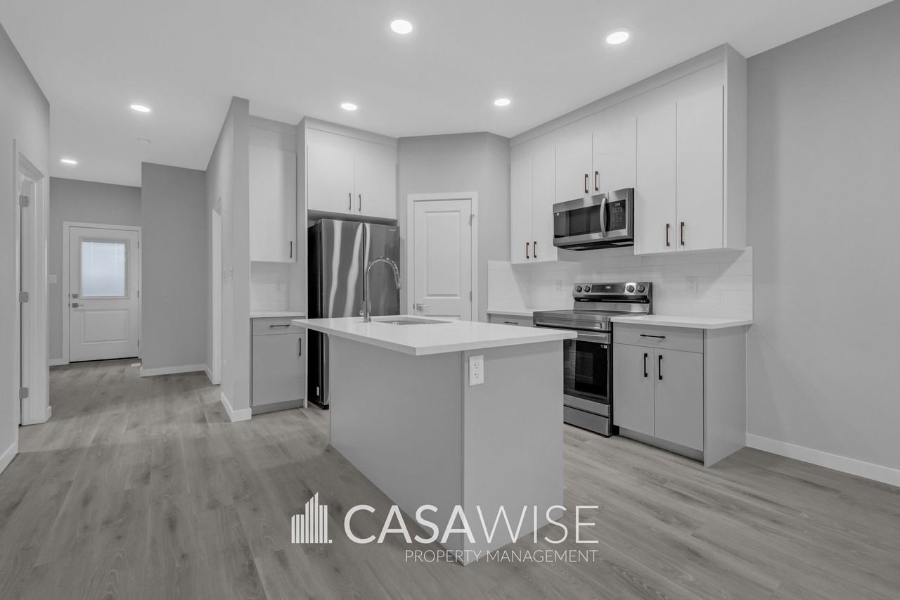 11929 125 St Nw #MAIN - Photo 3 of 28
