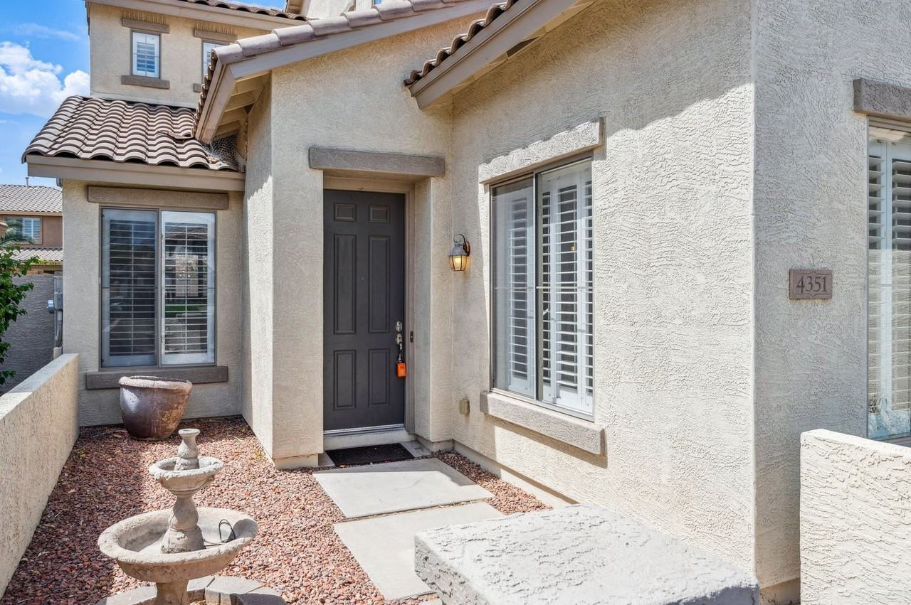 4351 E Vallejo Ct - Photo 3 of 42