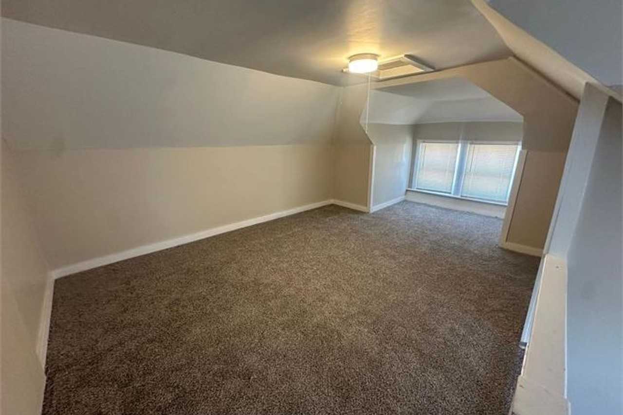 4791 Saint Clair St - Photo 3 of 25