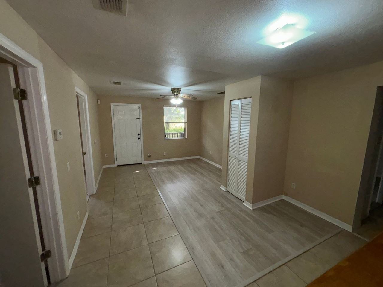 22891 Nw 70th Ave - Photo 6 of 17