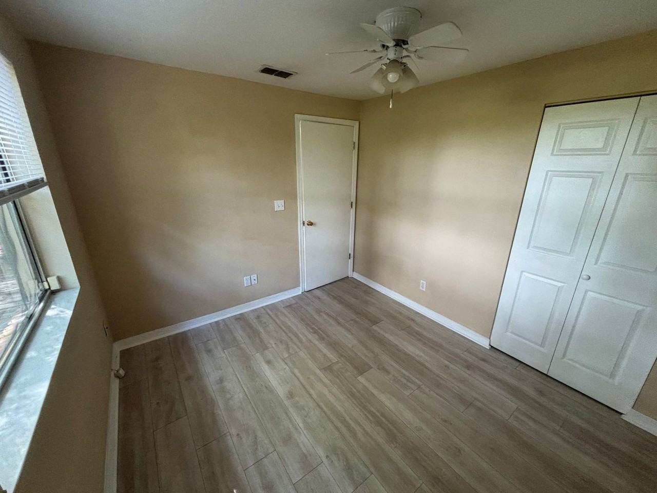 22891 Nw 70th Ave - Photo 7 of 17