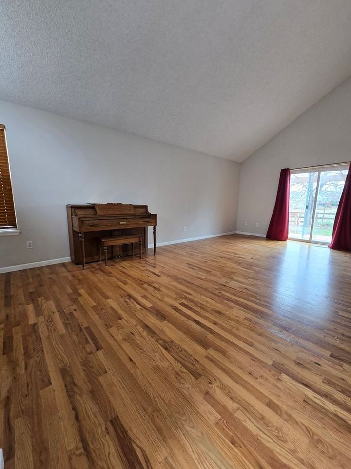 9736 Teller Ct - Photo 2 of 28