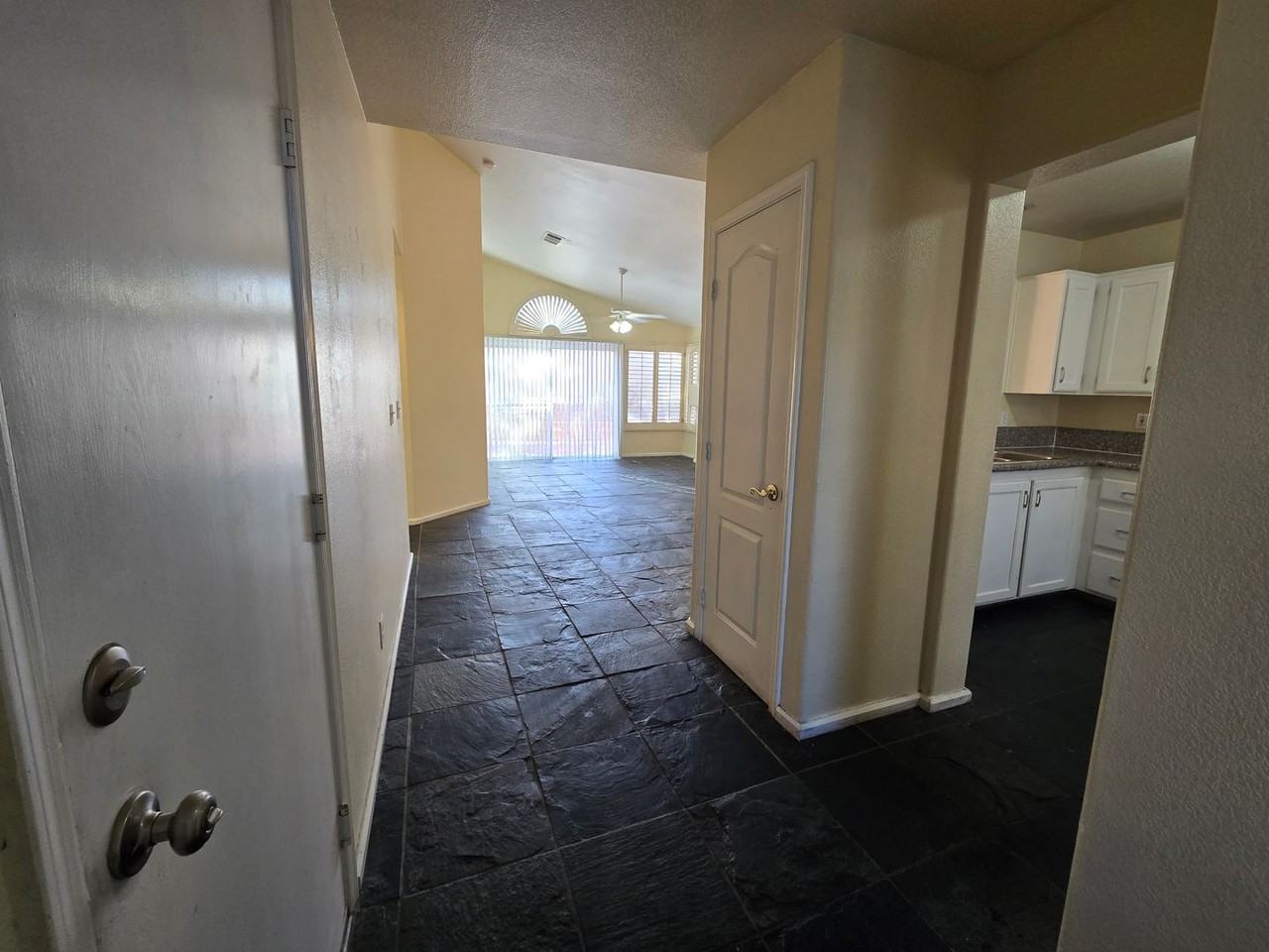 2417 Bloomington Dr - Photo 3 of 22