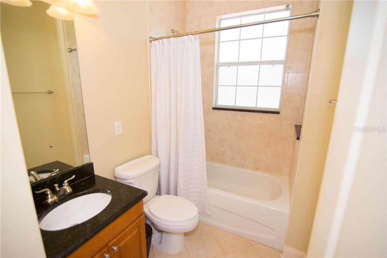 2821 E Central Blvd - Photo 4 of 12
