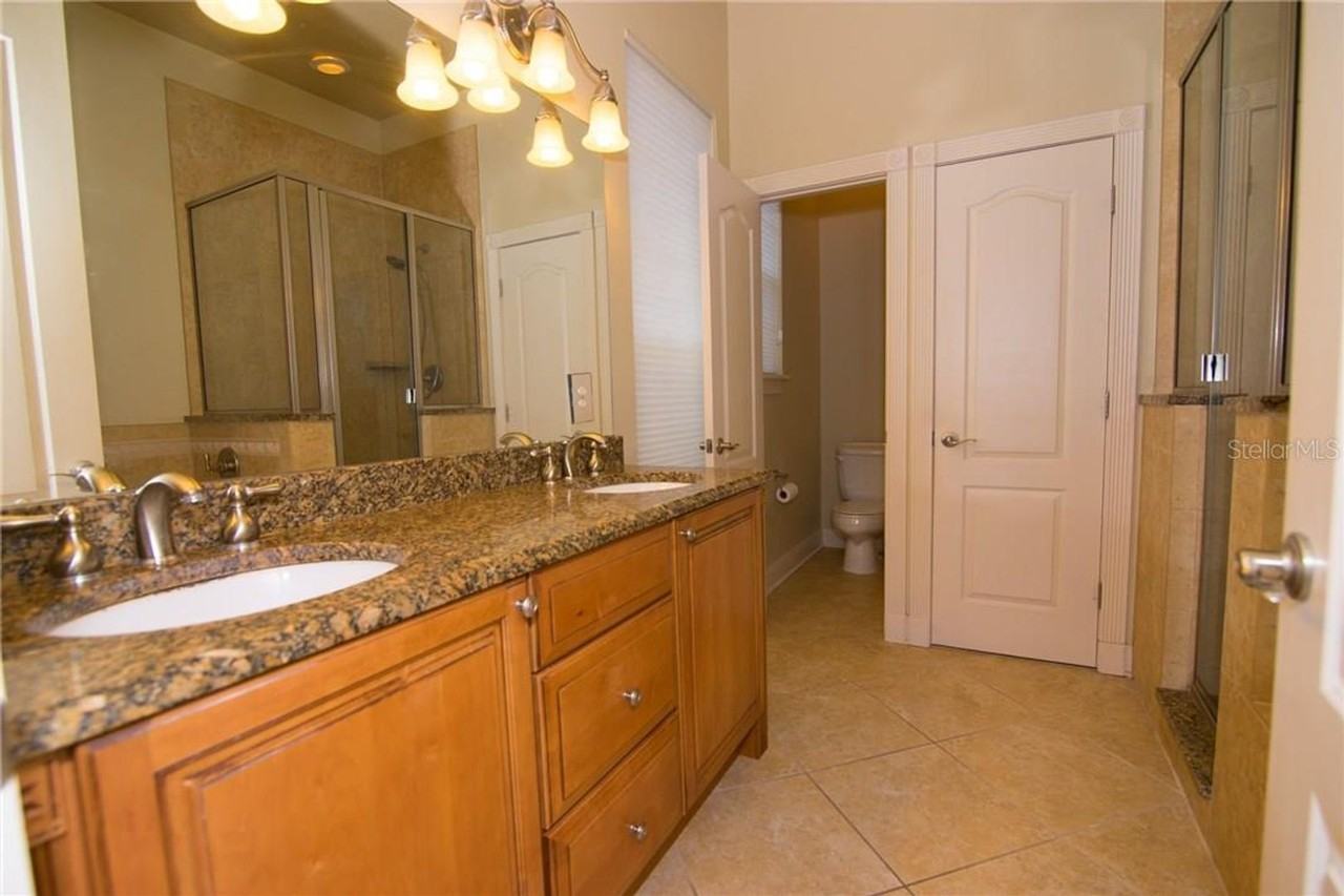 2821 E Central Blvd - Photo 6 of 12