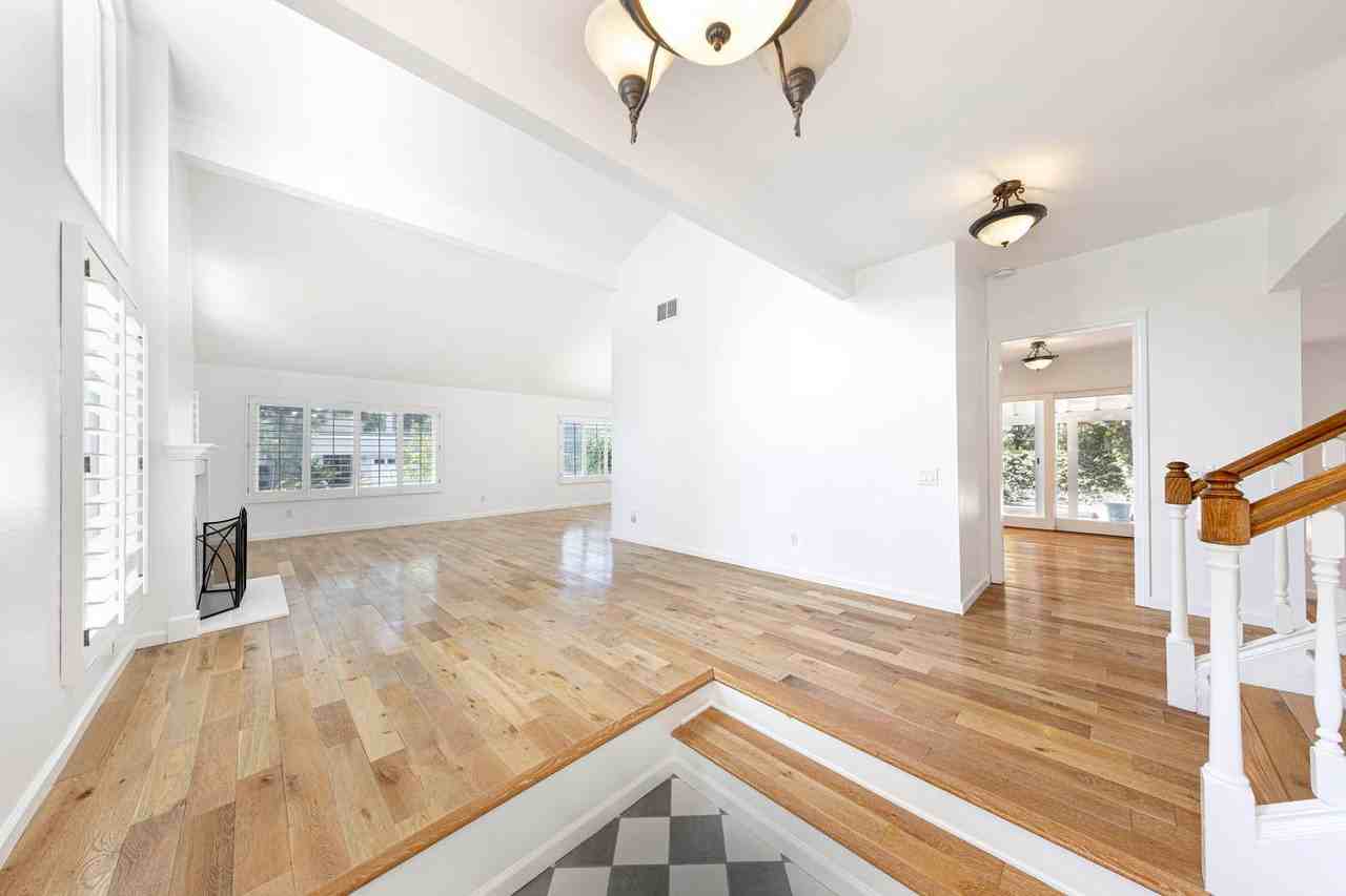 1652 N Pala Pl - Photo 4 of 28