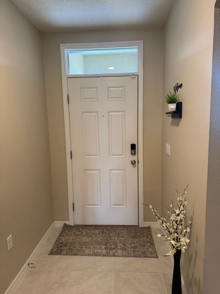 3593 Yarian Dr - Photo 3 of 34