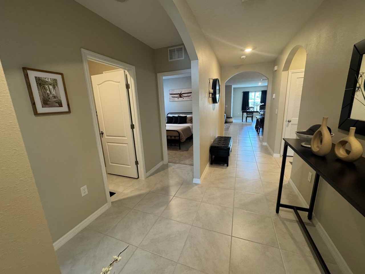 3593 Yarian Dr - Photo 2 of 32