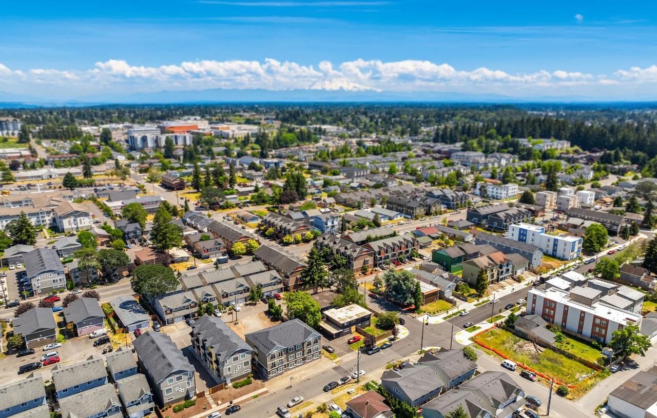 4045 Puget - Photo 3 of 3