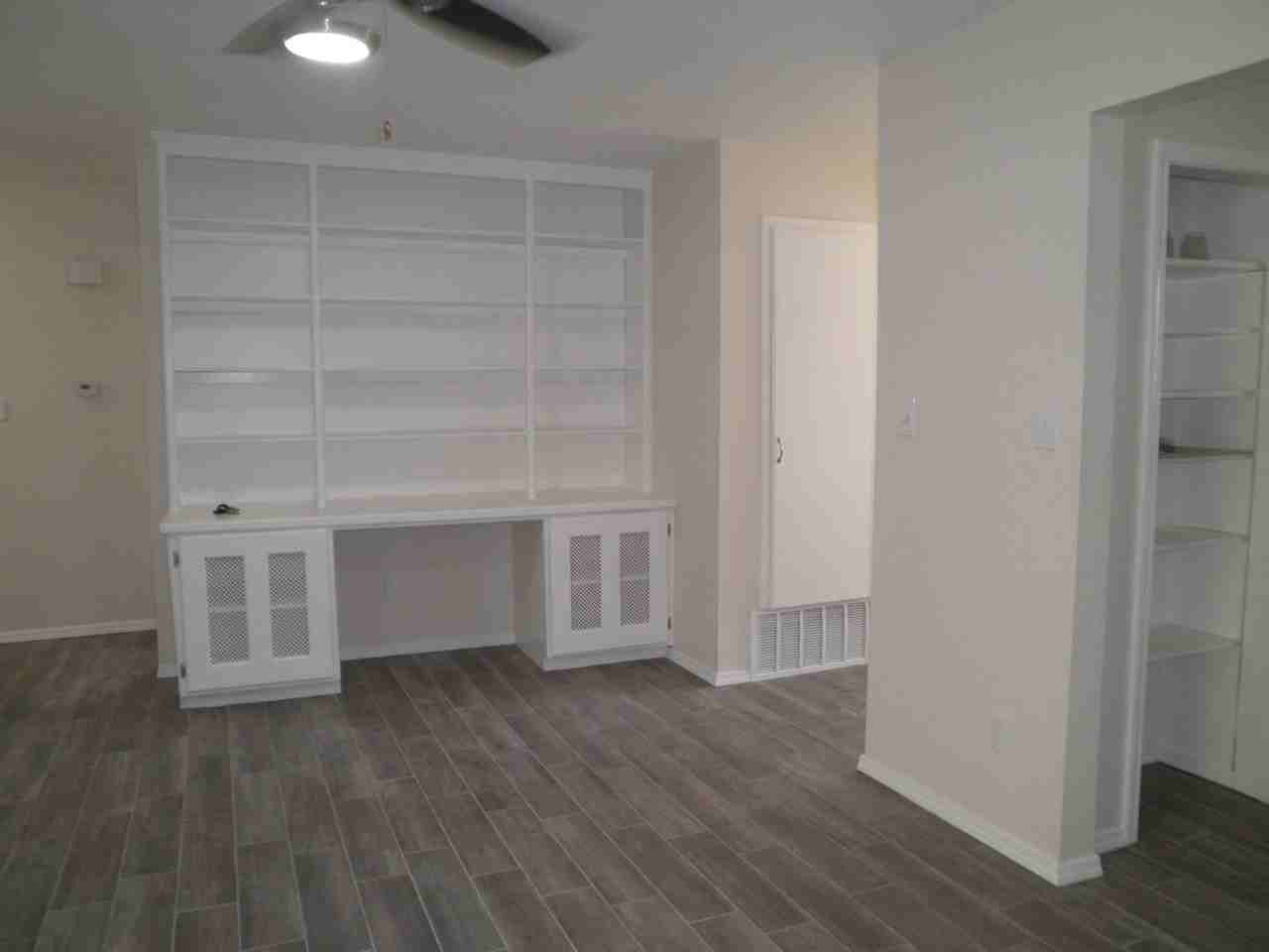 1417 Oakcrest Ave - Photo 5 of 21