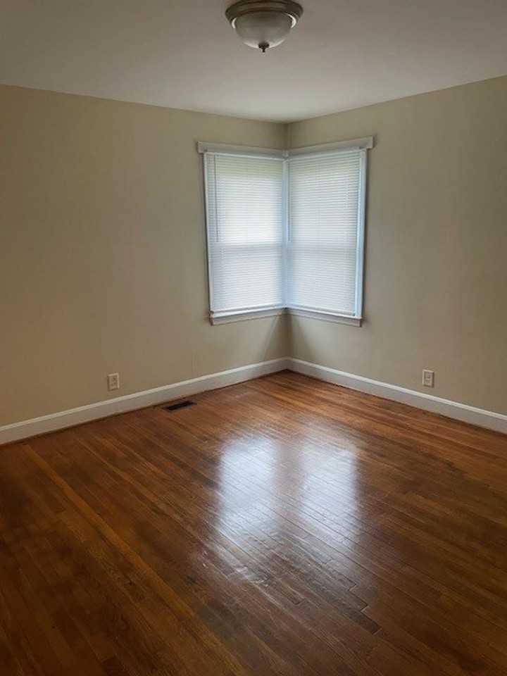 2863 Stockton St - Photo 6 of 9