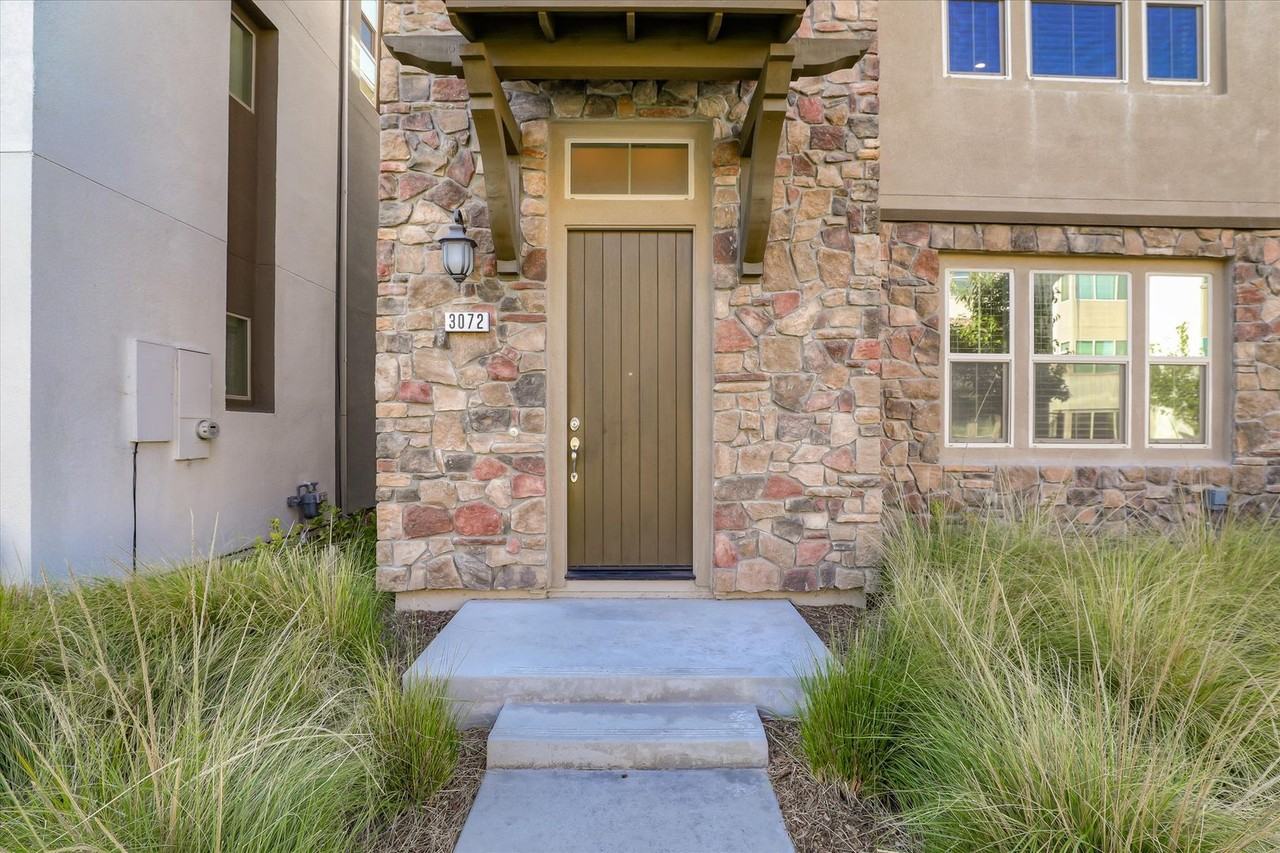 3072 Lina Loop - Photo 4 of 46