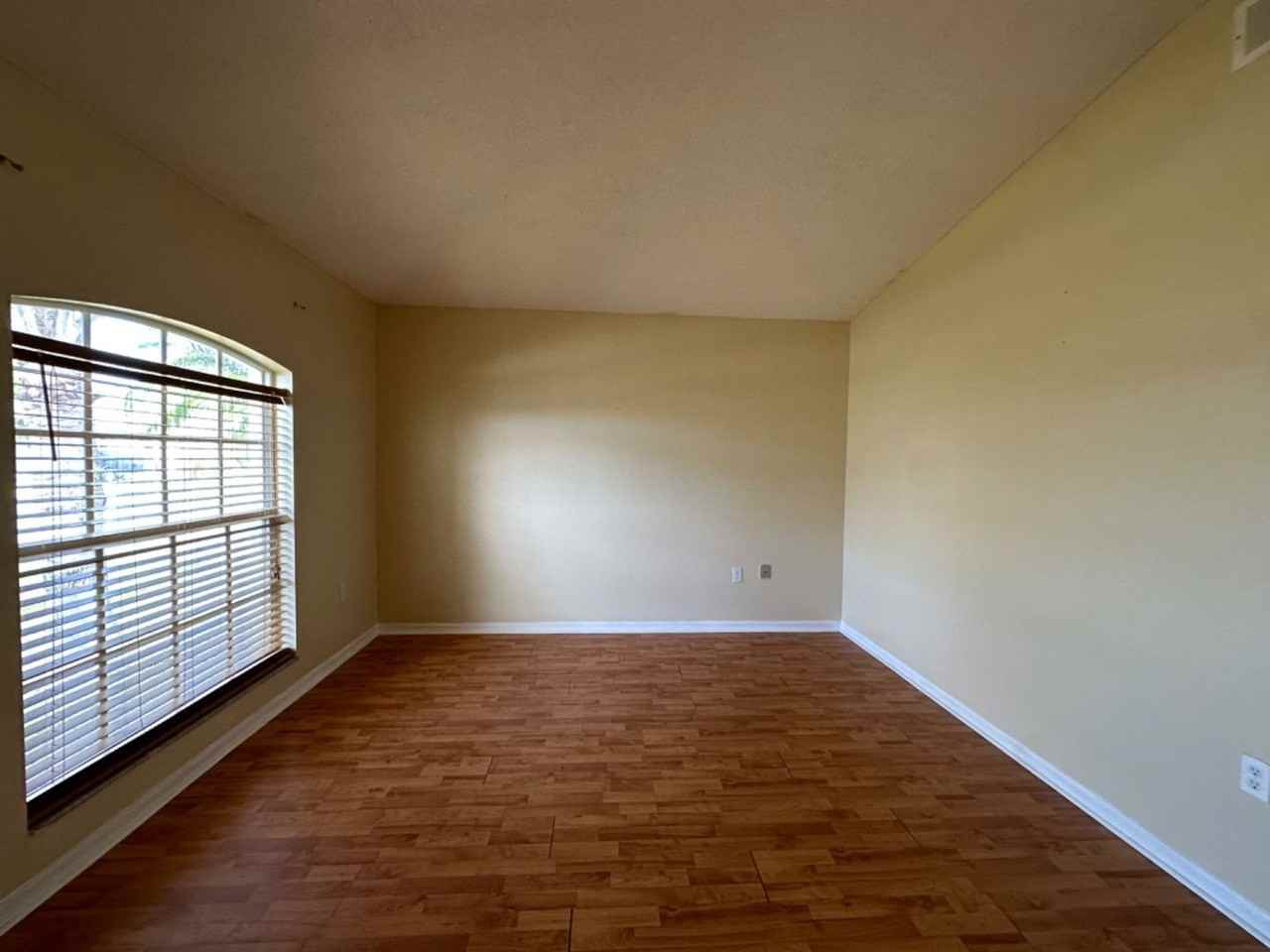 857 Blanc Ct - Photo 4 of 44