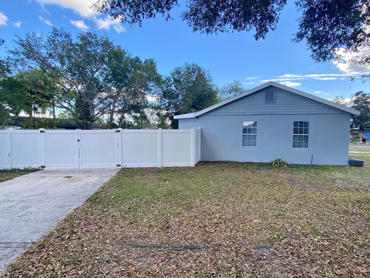 1301 Golconda Rd - Photo 3 of 29