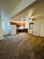 featured image of 915 Defoe St