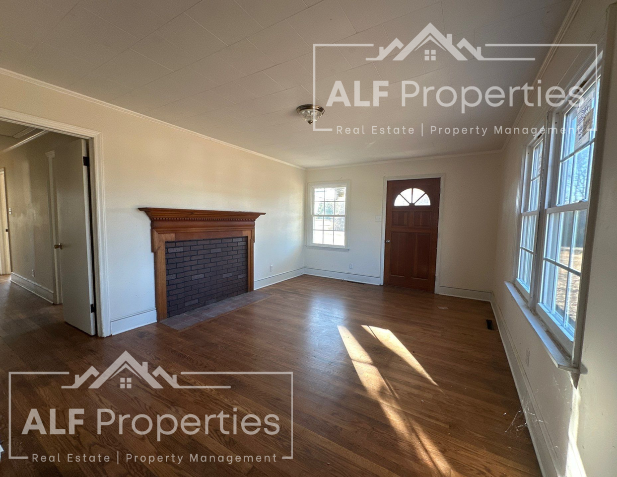 3060 Kelly Rd - Photo 2 of 10