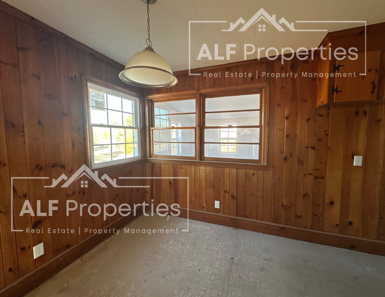 3060 Kelly Rd - Photo 3 of 10