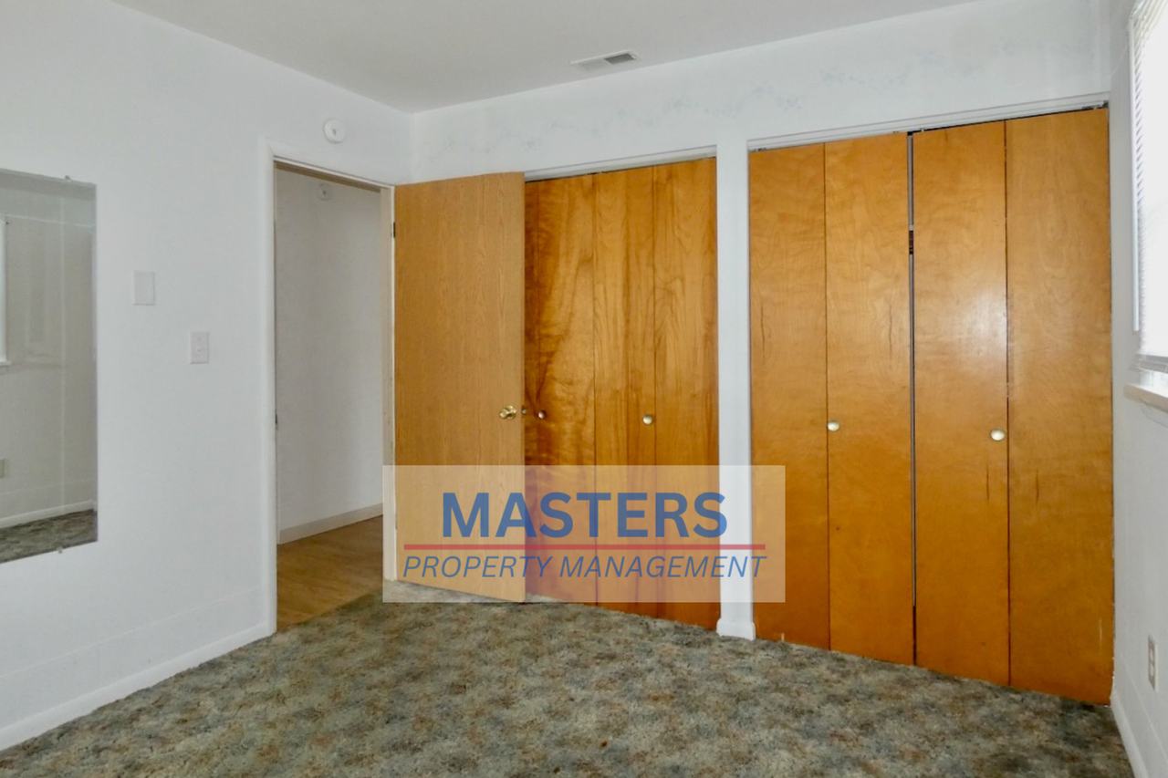 1425 White Ave - Photo 4 of 28