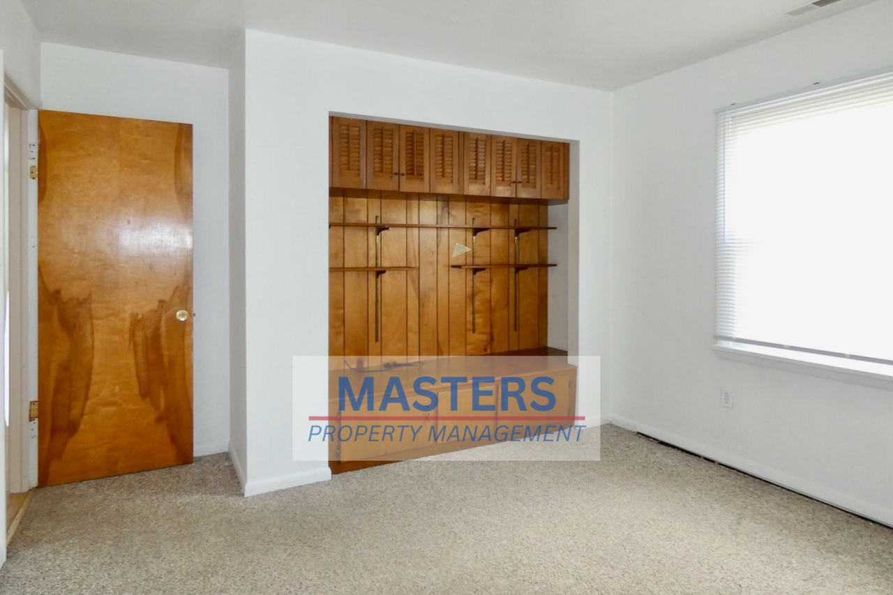 1425 White Ave - Photo 3 of 28