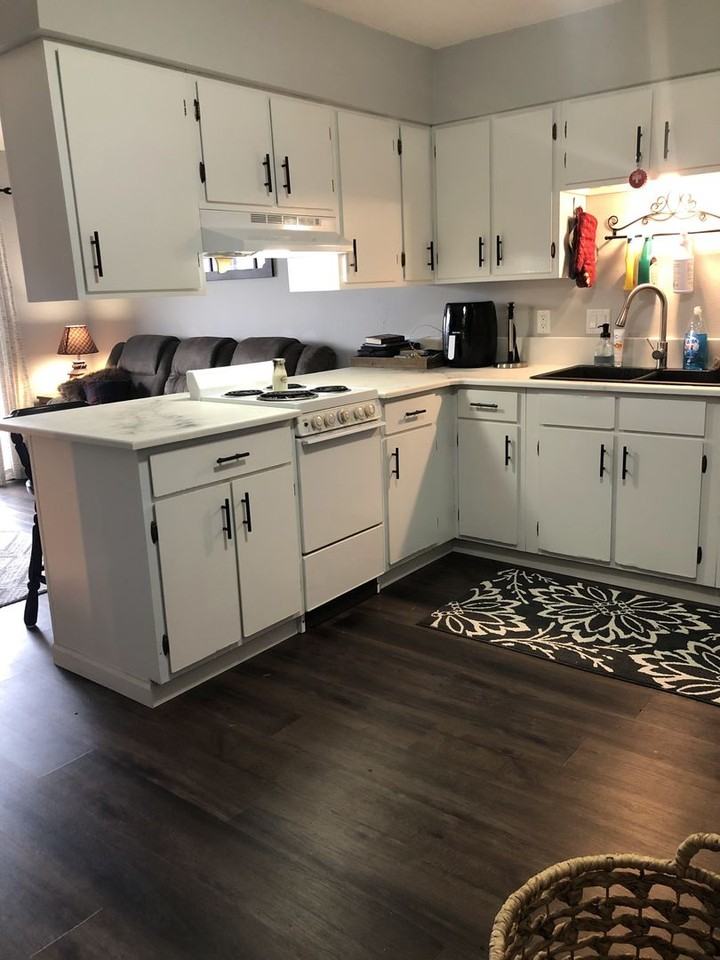 301 Jewel Drive - Photo 3 of 8