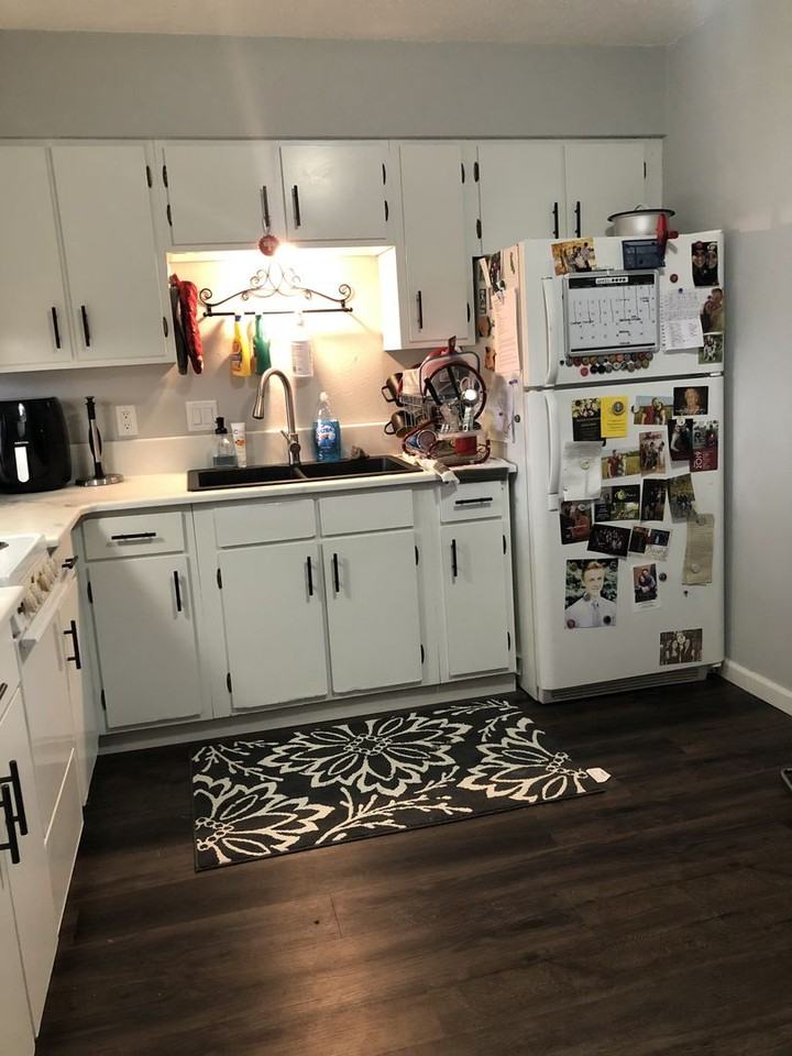 301 Jewel Drive - Photo 4 of 8