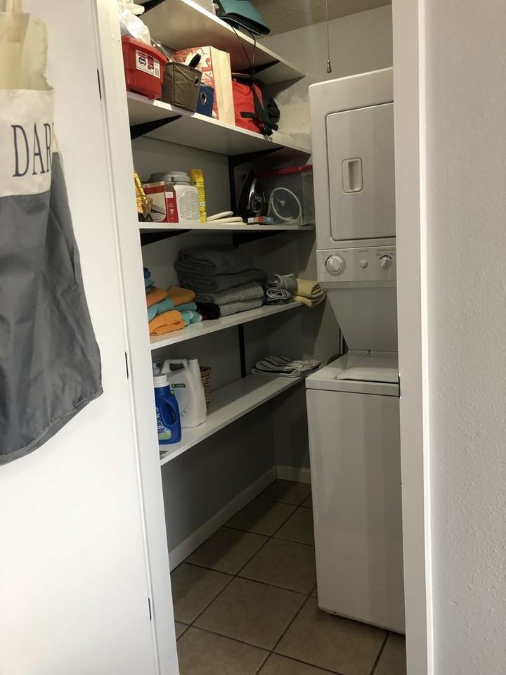 301 Jewel Drive - Photo 6 of 8