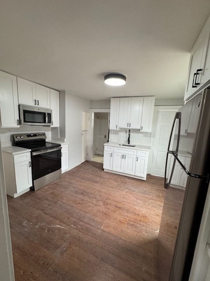 39 Bank St - Photo 7 of 46