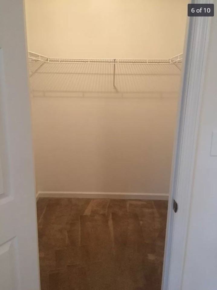 ZSS - 1524 Hudson St #1 - Photo 5 of 8