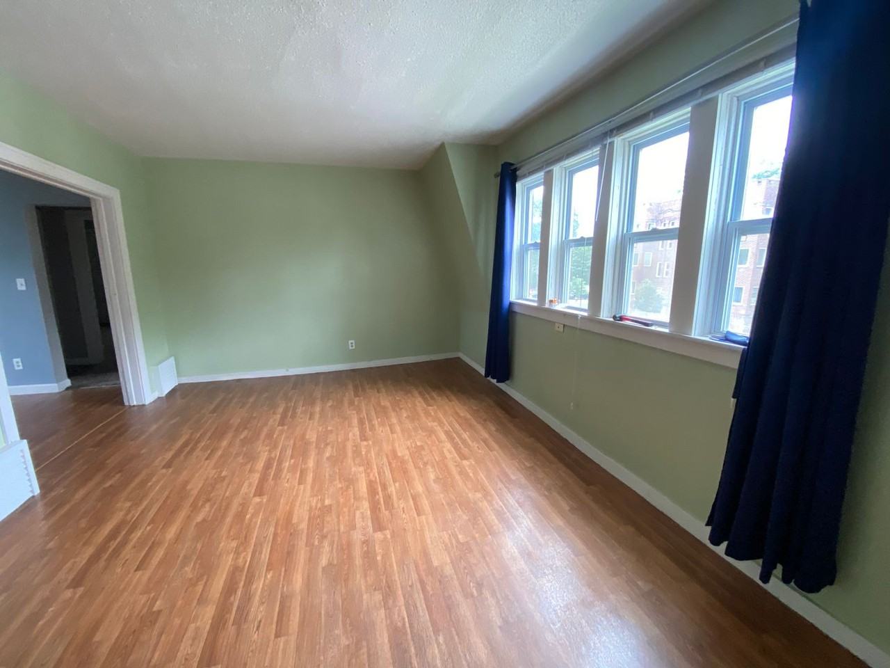 214 12th St S - Photo 3 of 10