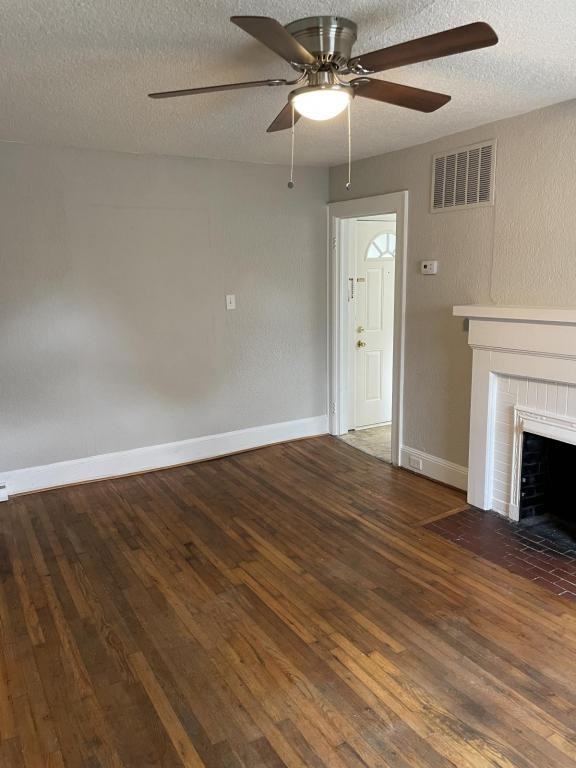 518 Coapman St - Photo 4 of 6