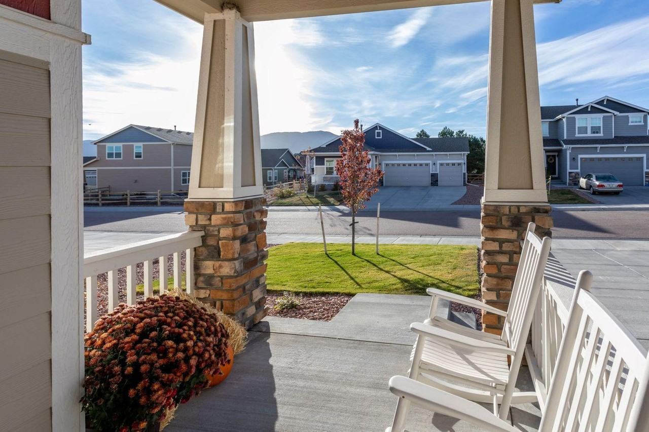 1720 Willow Park Way - Photo 4 of 44