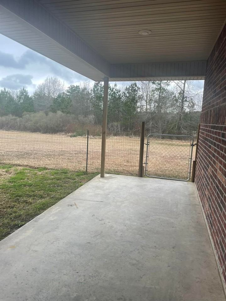 130 Small Oaks Rd #14961446 - Photo 2 of 10