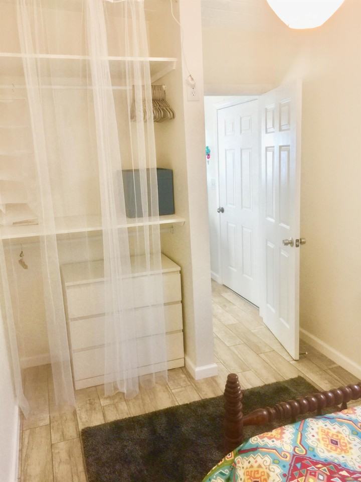 2770 Island Ave #B - Photo 5 of 34