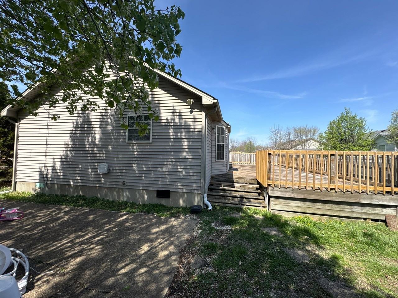 320 Dogwood Trl - Photo 2 of 19