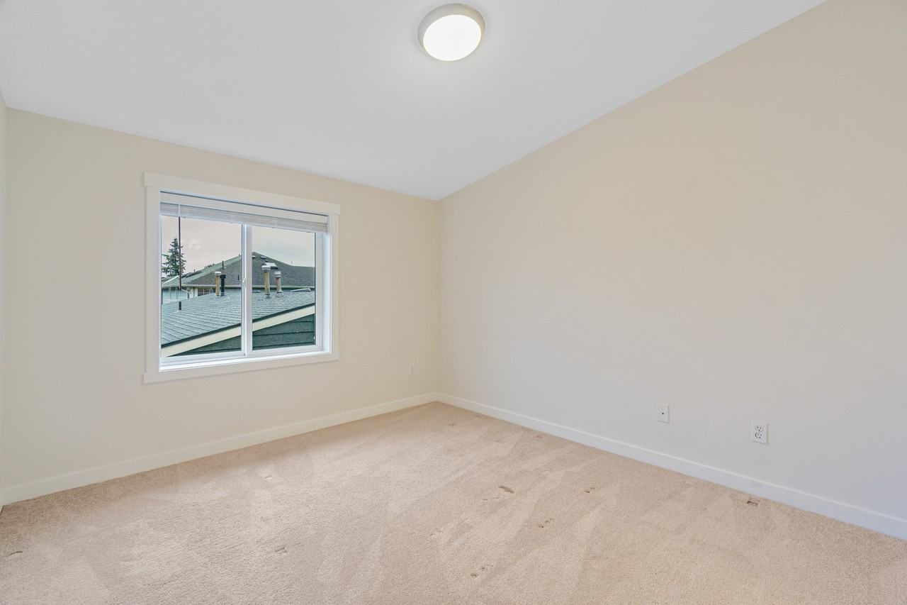 1317 N 88th St - Photo 3 of 21
