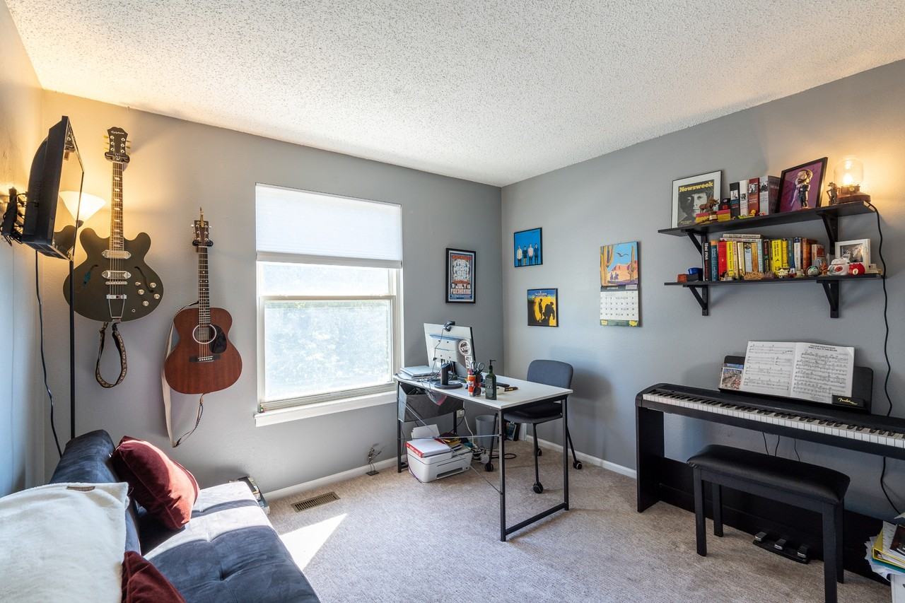 6608 Flintridge Dr - Photo 7 of 20