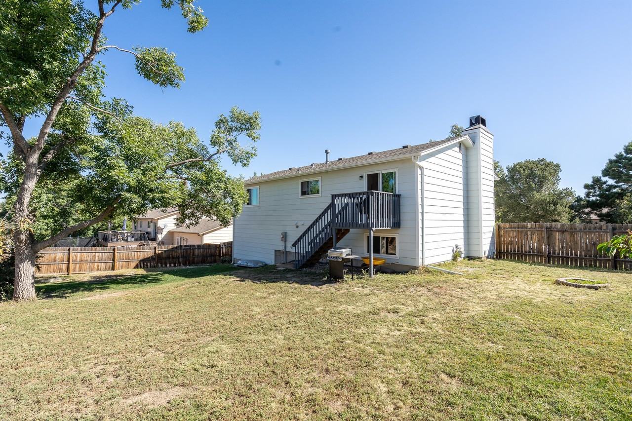 6608 Flintridge Dr - Photo 3 of 20