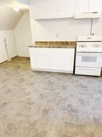 featured image of 174 Acker St E #2