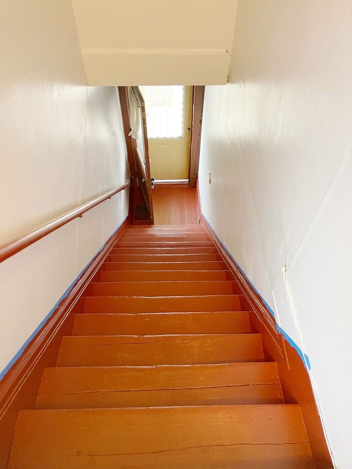 174 Acker St E #2 - Photo 6 of 9