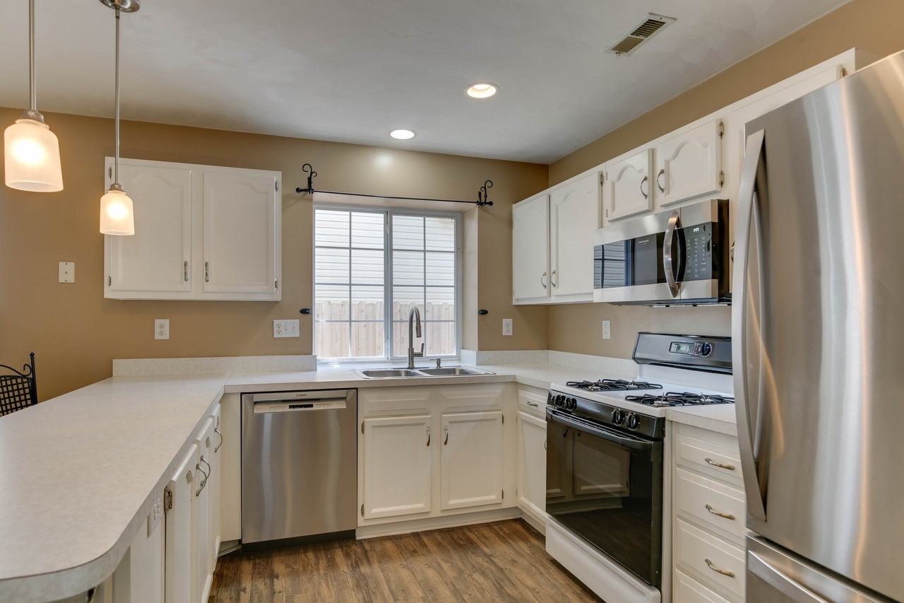 1133 Lady Ashley Dr #1 - Photo 3 of 35