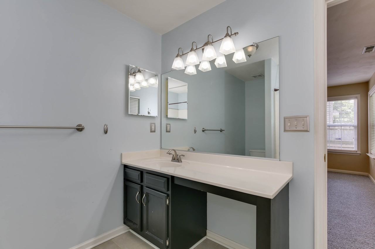 1133 Lady Ashley Dr #1 - Photo 7 of 35