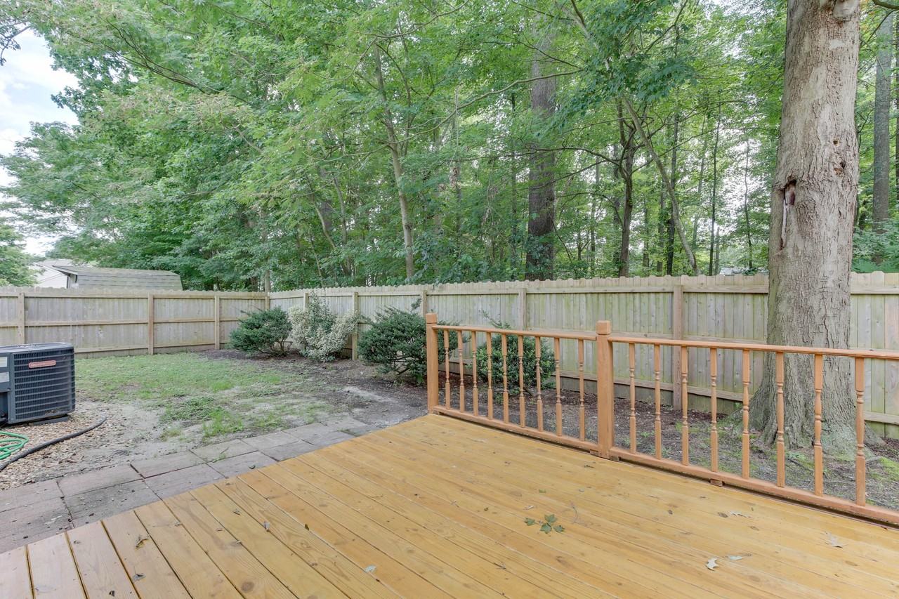 1133 Lady Ashley Dr #1 - Photo 4 of 35