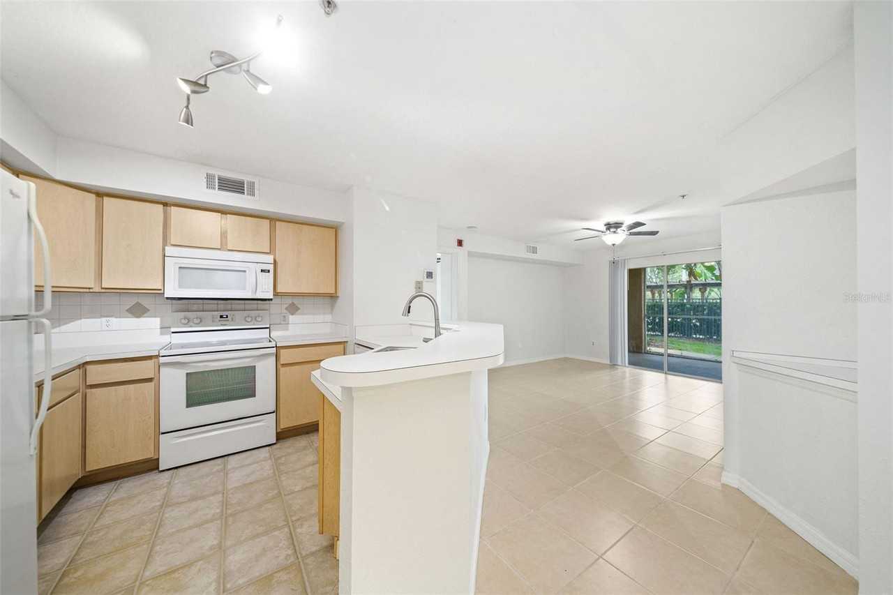 823 Camargo Way #104 - Photo 6 of 13